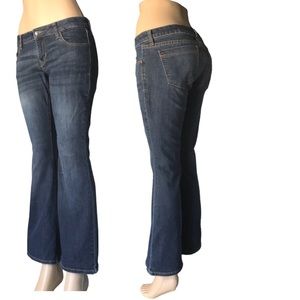Old Navy  Rock Star Bell Washed Jeans Size 12